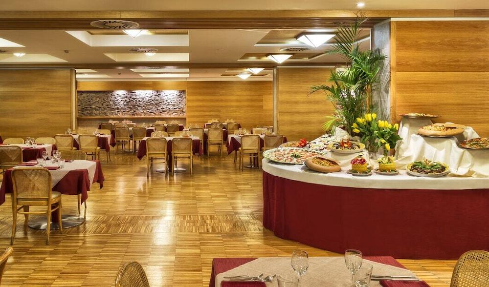Hotel Club Regina E Fassa Mazzin Exteriör bild